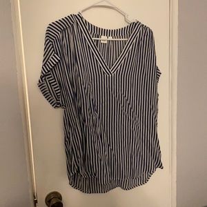 Gap navy and white blouse